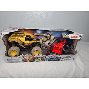 Monster Jam Shake N' Quake Diecast Car 3-Pack